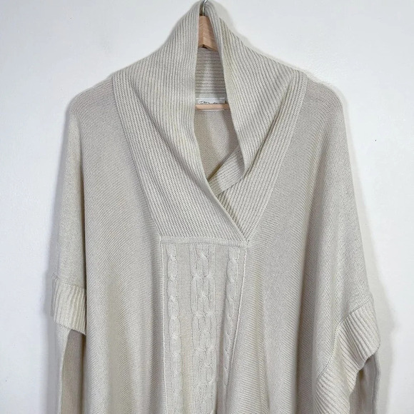 RD STYLE PONCHO OVERSIZED SWEATER IN CREAM COLOR - Picture 3 of 15